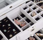 Boîte à Bijoux en Bois Clair - Vignette | Les Boîtes d'Aphrodite