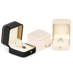 Écrin à Bijoux Noir Blanc (Bague) - Vignette | Les Boîtes d'Aphrodite