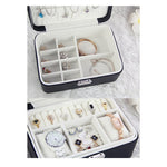 Boîte à Bijoux en Cuir avec Poignée - Vignette | Les Boîtes d'Aphrodite