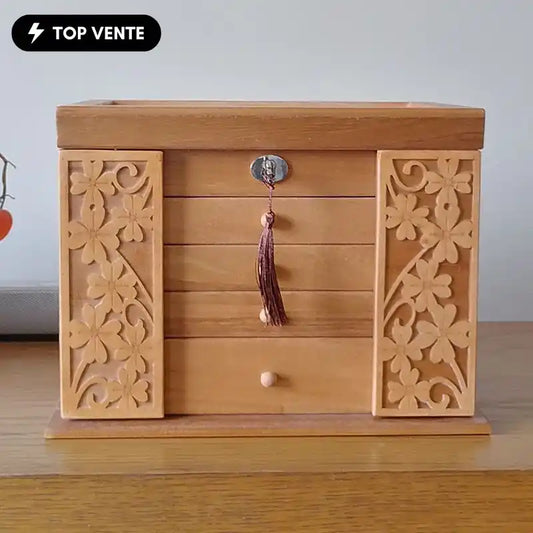 Coffret à Bijoux en Bois Sculpté