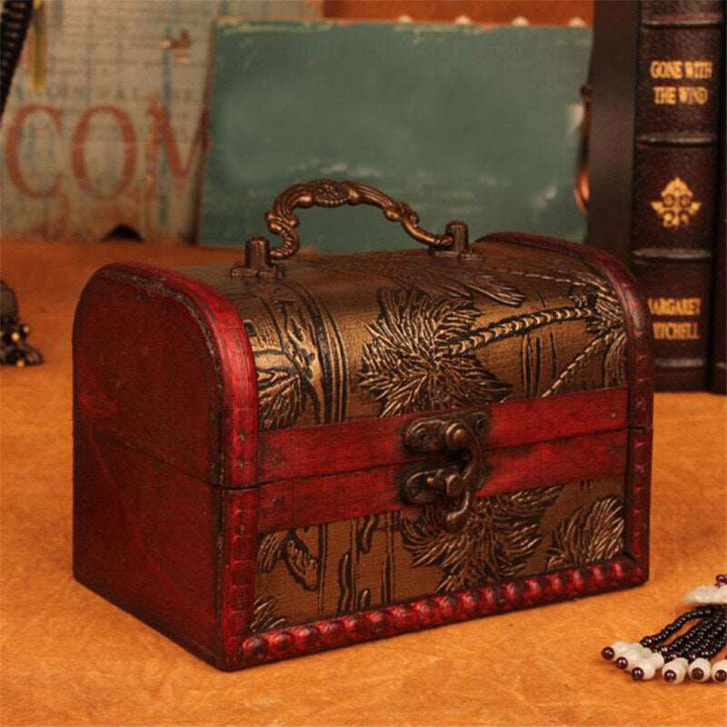 Boîte à Bijoux <br/> en Bois Gravé