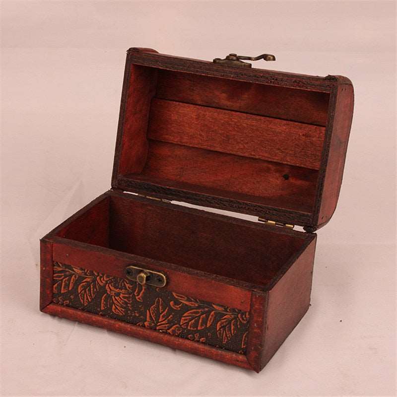 Boîte à Bijoux <br/> en Bois Gravé