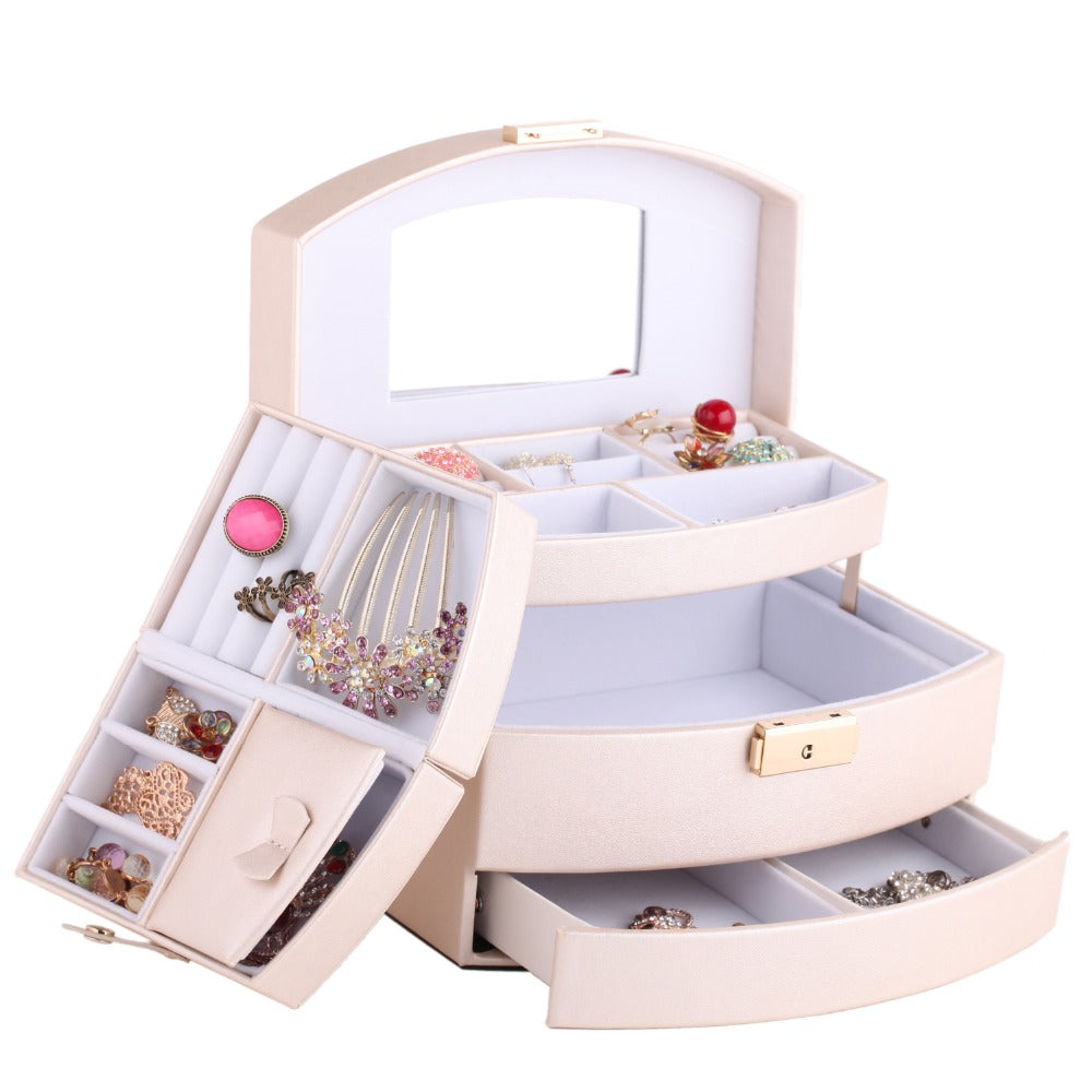 Boîte à Bijoux avec Serrure Dorée Ouverte