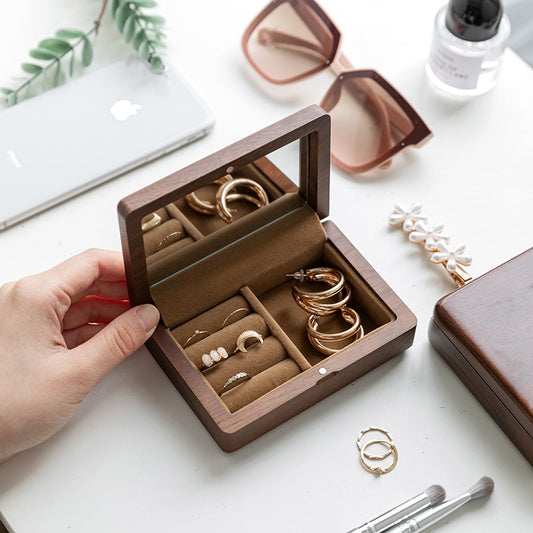 Petite Boîte à Bijou en Bois