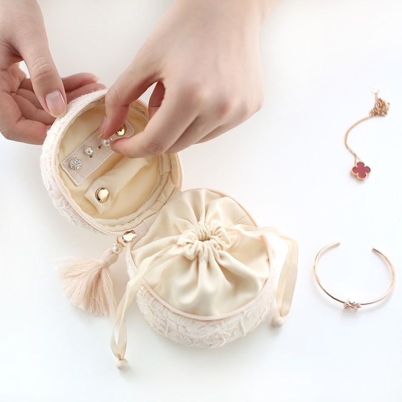 trousse a bijoux broderie bague 