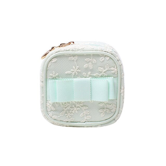 trousse a bijoux dentelle fine bleu
