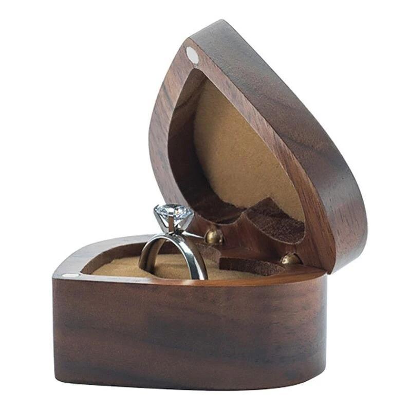 écrin à bijoux cœur vernis bague
