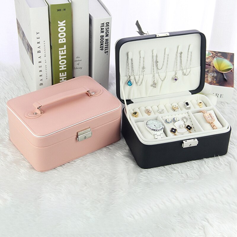 Boîte à Bijoux en Cuir avec Poignée