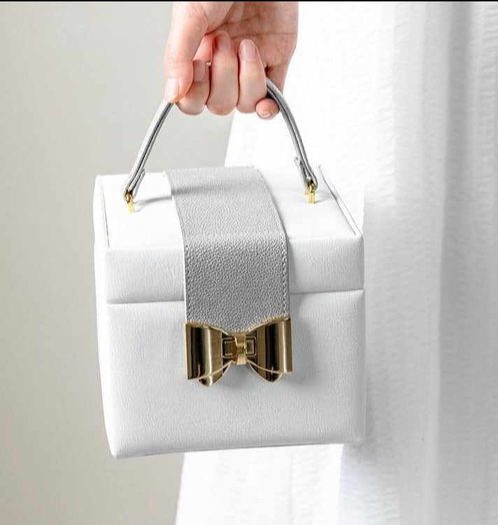 boite en cuir transport