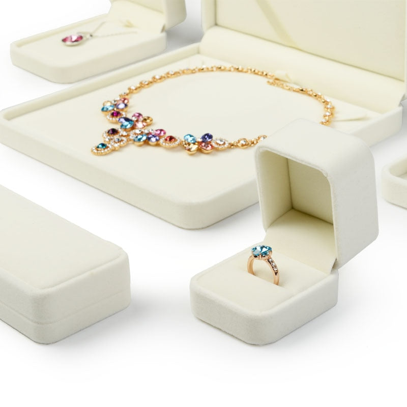 écrin à bijoux velours blanc bague